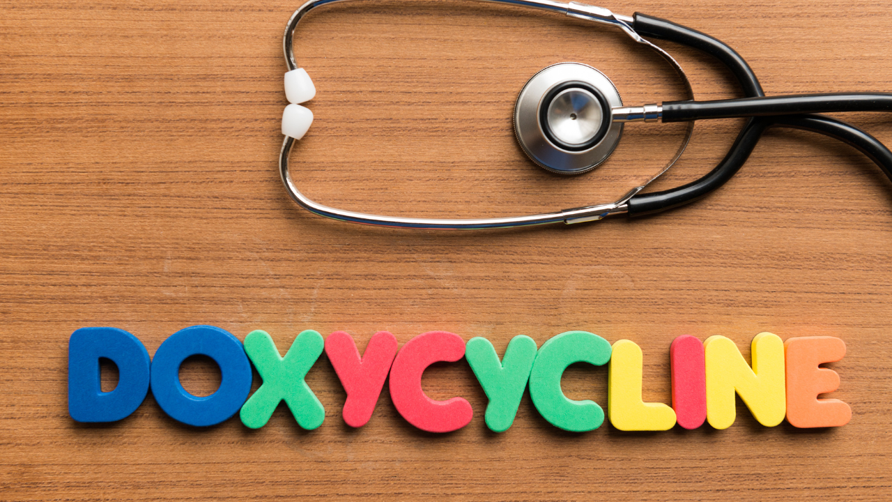 word doxycycline with a stethoscope